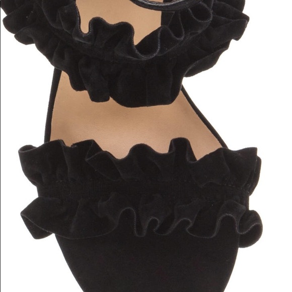 Ruffled Heels - Picture 4 of 4